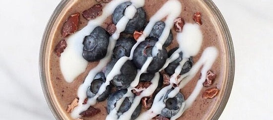 Philosophie Babe Recipe: Berry Cacao Smoothie-Philosophie