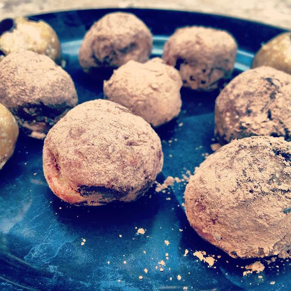 Easy, Healthy, Raw, Gluten-Free Cookies!