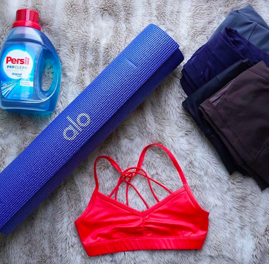 How to Clean Stinky Yoga Clothes